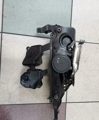 Nissan X-Trail T31 Rocker cam cover 8200673395