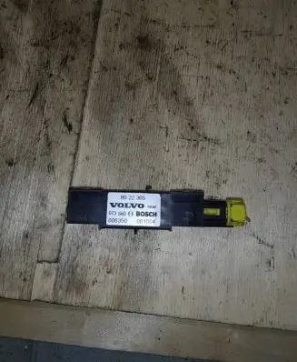 Volvo S60 Airbag deployment crash/impact sensor 8622365 006350 081004