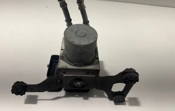 Land Rover Range Rover Sport L494 ABS Pump DPLA14F447AF