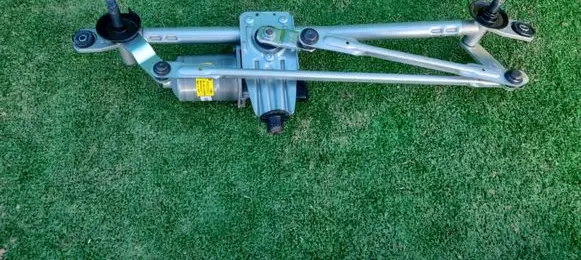 Hyundai Ioniq 5 Front wiper linkage and motor 98100GI000