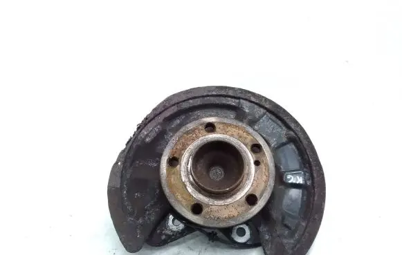Mercedes-Benz B W246 W242 Rear wheel hub spindle/knuckle 2460306