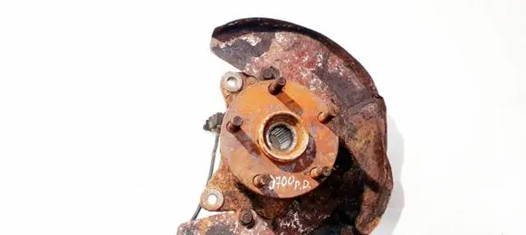 Front wheel hub