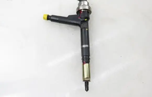 Opel Meriva A Fuel injector 8973138612
