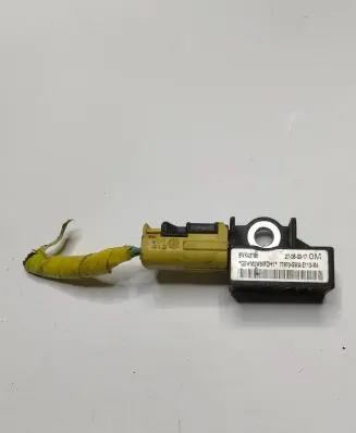 Honda CR-V Airbag deployment crash/impact sensor 77970SWAE113M4 5WK43786