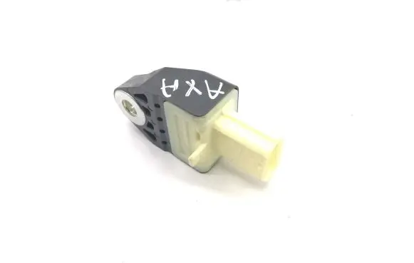 Toyota Auris E180 Airbag deployment crash/impact sensor 8983102160