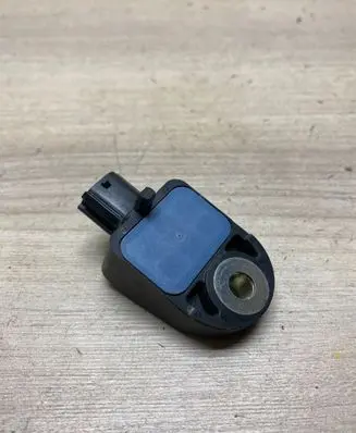 Toyota RAV 4 (XA40) Airbag deployment crash/impact sensor 8917312180