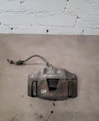 Volvo V40 Front brake caliper