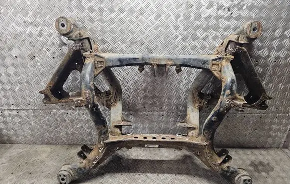 Audi Q7 4L Rear subframe 1234
