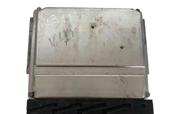 Volvo V70 Engine control unit/module 09496667A 28SA4018 0281001776