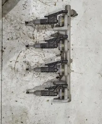 Fuel injectors set