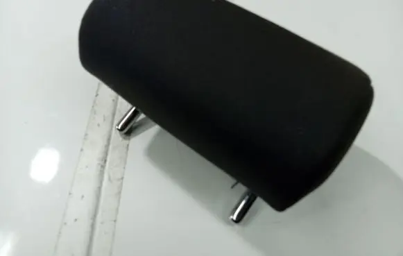 Audi A3 S3 8P Front seat headrest 