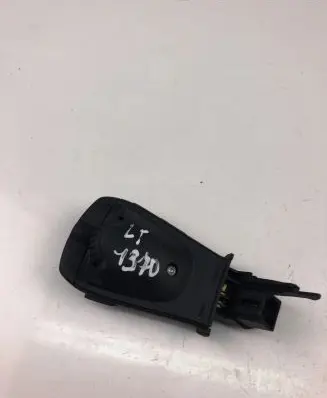 Renault Kadjar Other switches/knobs/shifts 255520229R
