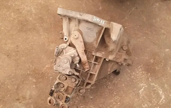 Peugeot 108 Manual 5 speed gearbox 20TT55