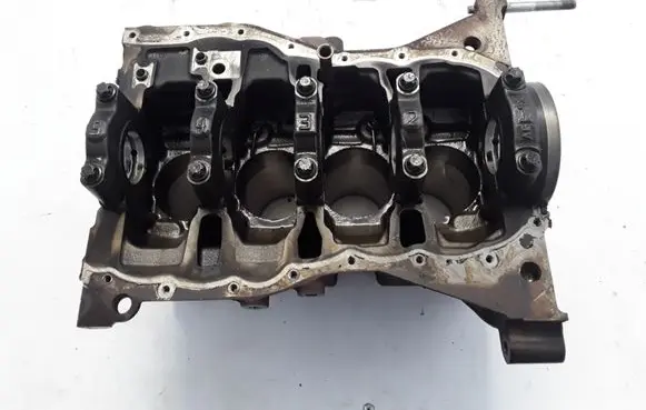 Renault Scenic II - Grand scenic II Engine block 110107734R