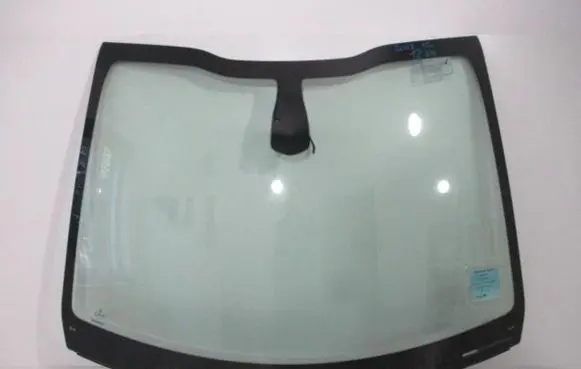 Peugeot 2008 I Front windscreen/windshield window 43R000