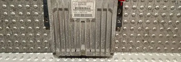 Renault Kangoo I Engine control unit/module S250533334 8200911562 R0410B037D