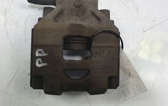 Toyota Yaris Front brake caliper 118171-00221