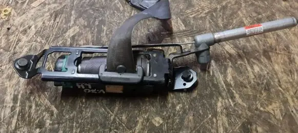 Volvo V70 Front seatbelt