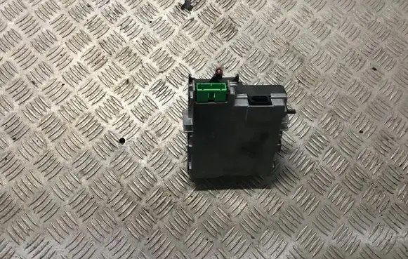 Volvo XC90 Door central lock control unit/module 