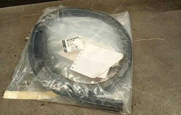 Opel Crossland X Engine compartment rubber 13450896