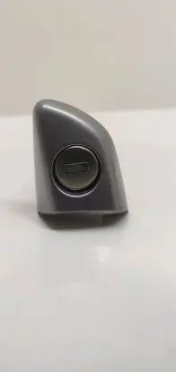 Citroen C5 Aircross Front door lock (next to the handle) 