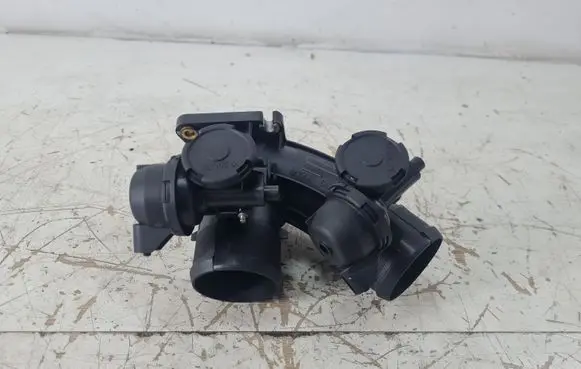 Citroen C5 Throttle valve 9684269380
