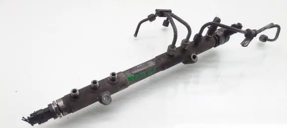 Volvo XC70 Fuel main line pipe 0445215023