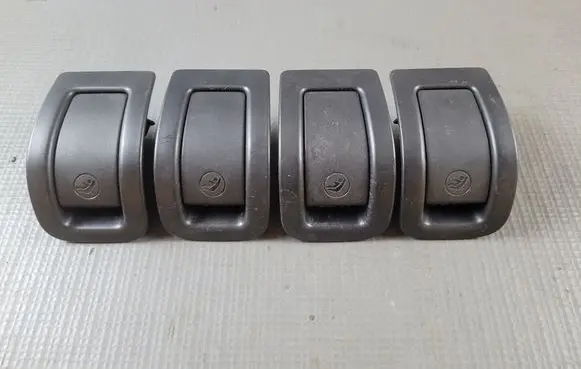 Skoda Octavia Mk3 (5E) ISOFIX cover 5E0887233B