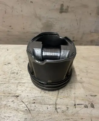 Piston