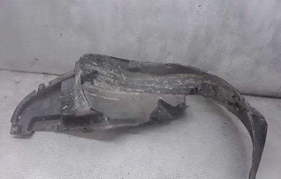 Subaru B9 Tribeca Front wheel arch liner splash guards
