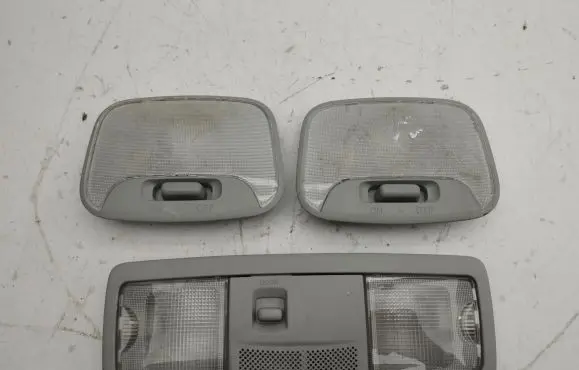 Citroen C-Crosser Front seat light 8401A009ZZ MR190205