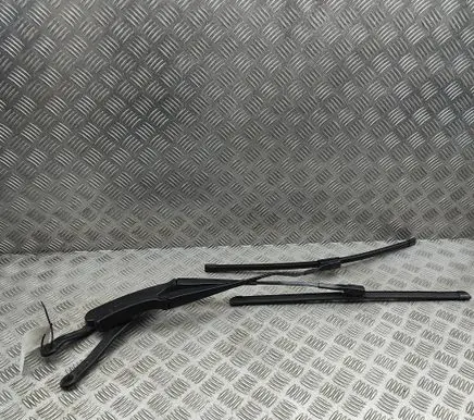 Mercedes-Benz E W213 Windshield/front glass wiper blade A2058240219 A2138200444