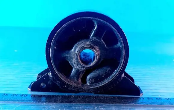Volvo S40 Engine mount bracket 5143060002