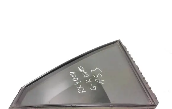 Lexus RX 330 - 350 - 400H Rear vent window glass 6818948030