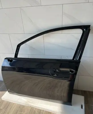 Volkswagen Golf VIII Front door 5H4831311