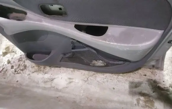Nissan Almera Tino Front door card panel trim