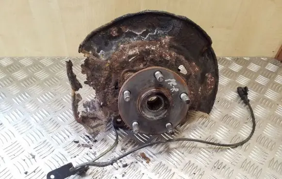 Toyota Avensis T270 Front wheel hub
