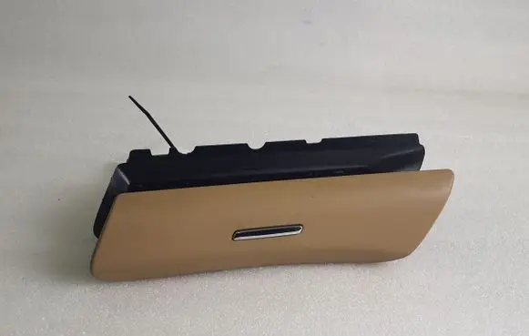 Porsche Cayenne (92A) Rear door ashtray 7P5857951 7P5867317
