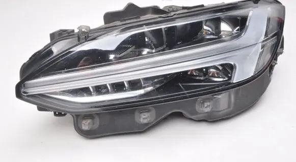 Volvo S90, V90 Headlight/headlamp 31689201