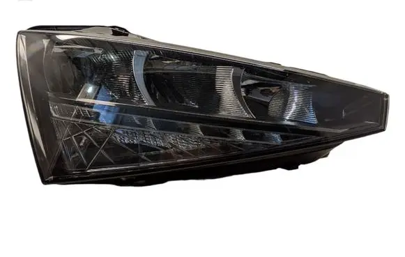 Skoda Scala Headlight/headlamp 657941016 80176072