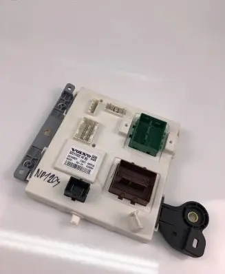 Volvo XC90 Central body control module 32217422AE