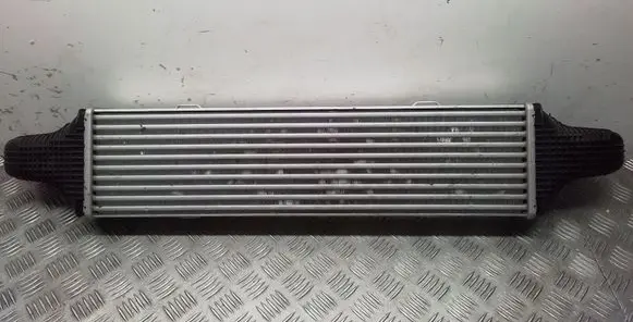 Mercedes-Benz C W204 Intercooler radiator A2045000200