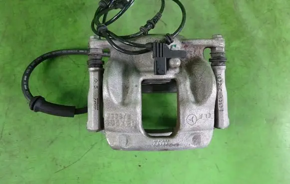 Infiniti Q30 Front brake caliper