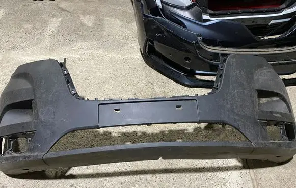Renault Master III Front bumper 620228205R