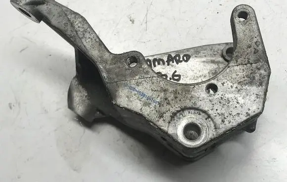 Chevrolet Camaro Power steering pump mounting bracket 92230320