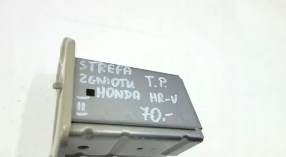 Honda HR-V Quarter panel pressure vent 