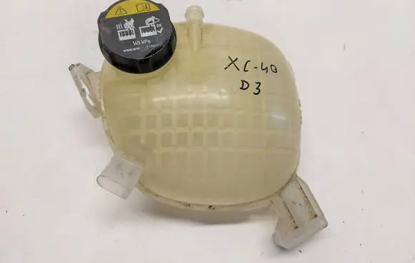 Volvo XC40 Coolant expansion tank/reservoir 31439768JLK01