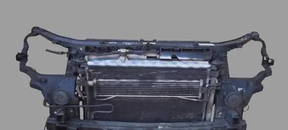 Hyundai Santa Fe Radiator support slam panel
