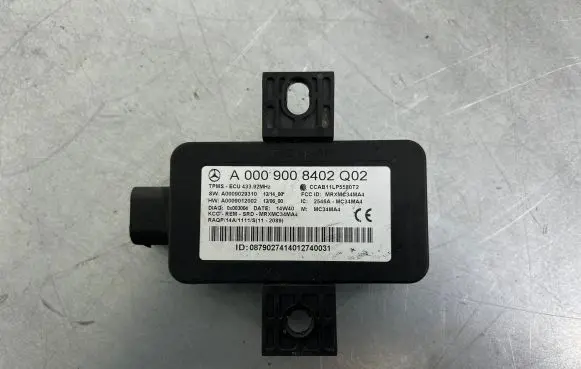 Mercedes-Benz CLA C117 X117 W117 Tire pressure control unit A0009008402Q02 A0009008402