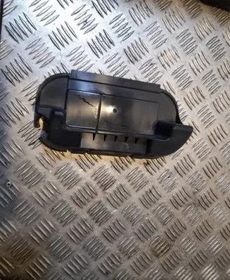 Audi A3 S3 8V Quarter panel pressure vent 8V5827569